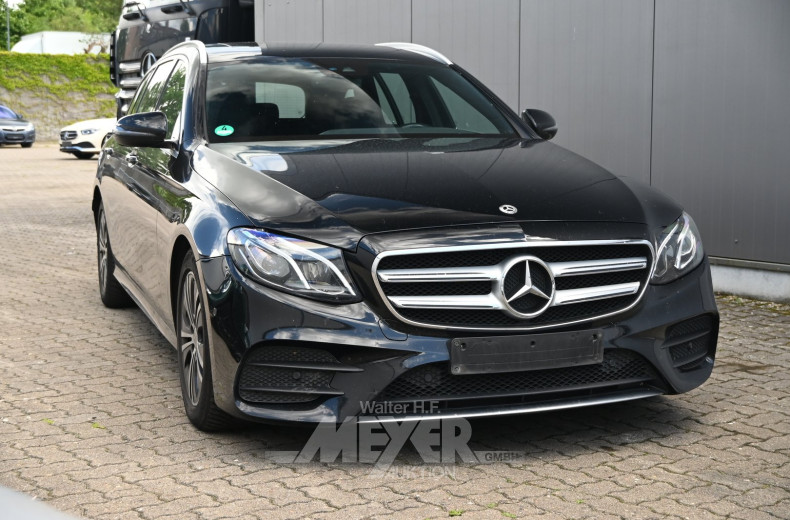 Mercedes-Benz E350 d T 9G-Tronic AMG Line, schwarz