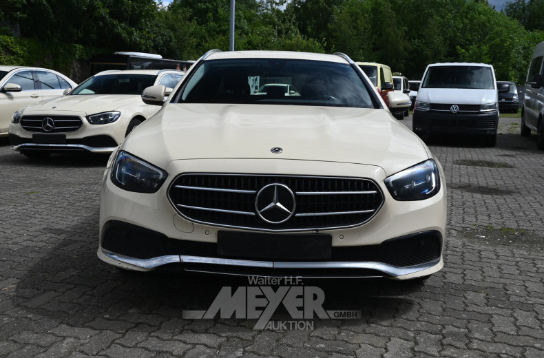 Mercedes-Menz E200 d T 9G-Tronic, light ivory
