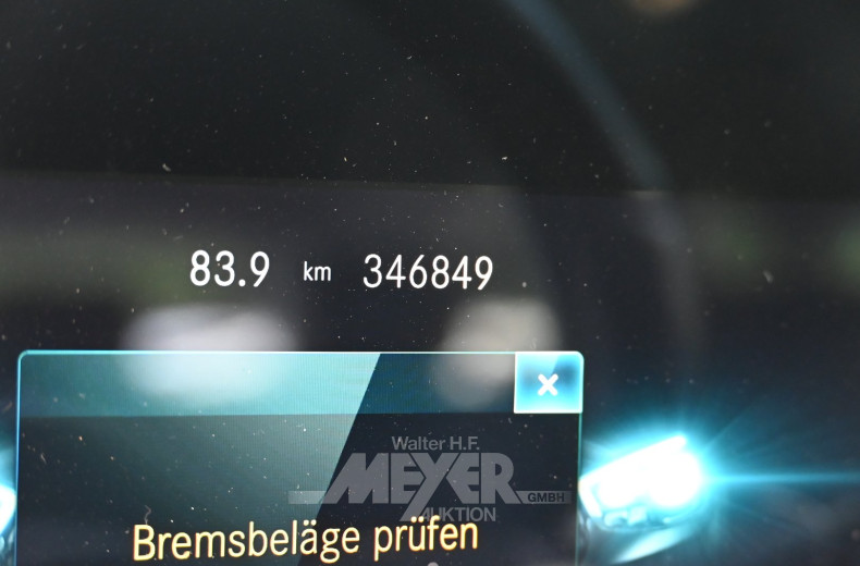 Mercedes-Menz E200 d T 9G-Tronic, light ivory