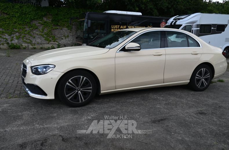 Mercedes-Benz E200 d 9G-Tronic, light ivory