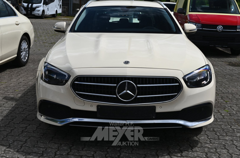 Mercedes-Benz E200 d 9G-Tonic, light ivory