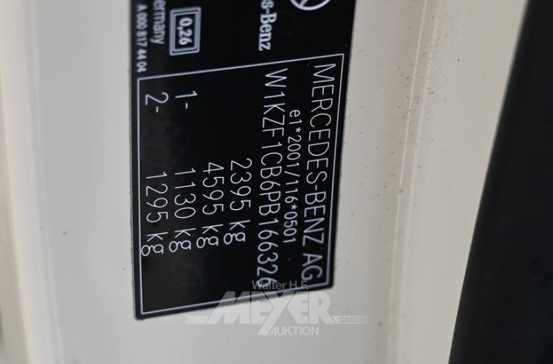 Mercedes-Benz E200 d 9G-Tronic, light ivory