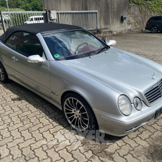 Mercedes-Benz CLK200 Kompressor Cabrio, brilliant silber, Leder rot