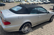 Mercedes-Benz CLK200 Kompressor Cabrio, brilliant silber, Leder rot