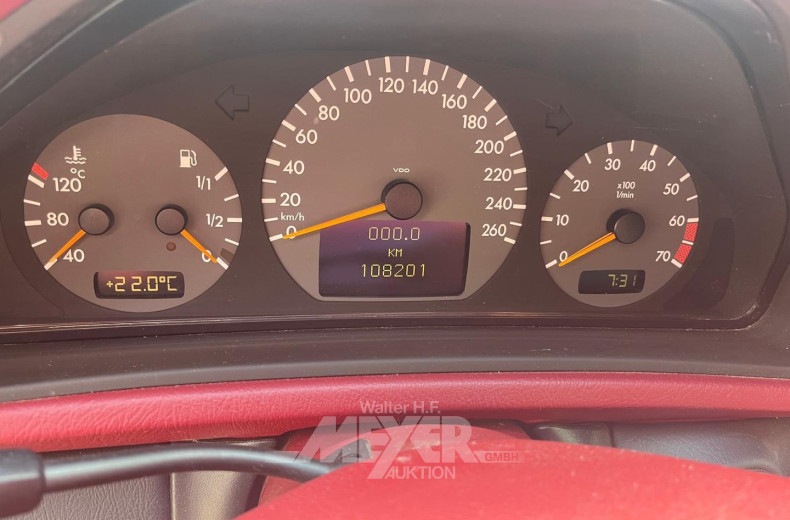 Mercedes-Benz CLK200 Kompressor Cabrio, brilliant silber, Leder rot