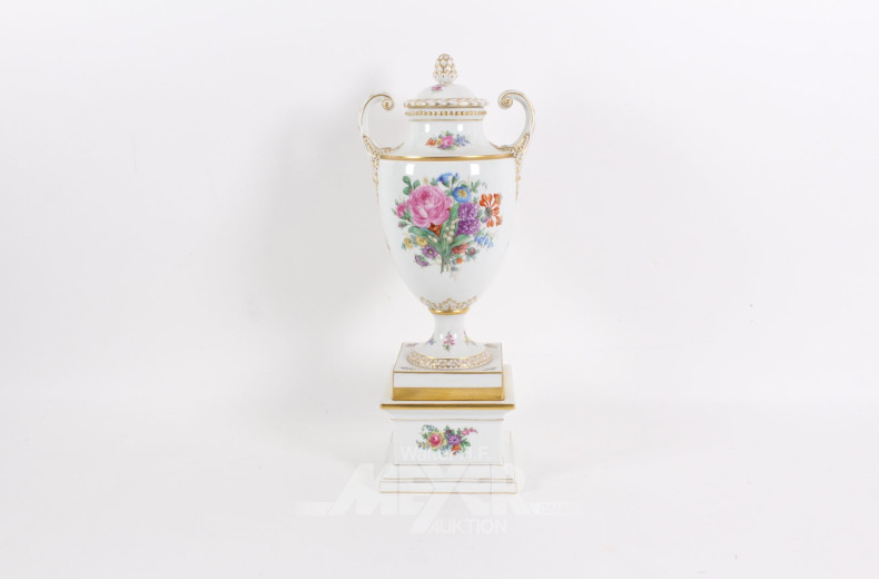 Amphorenvase, dreiteilig, mit Blumendekor