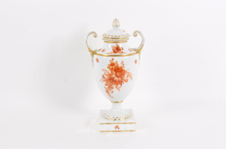 Amphorenvase, mit Blumendekor in Rot