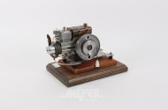 Hit and Miss-Motor: Modell eines wassergekühlten Einzylinder-Viertakt-Benzinmotors