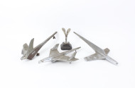 4 KFZ-Kühlerfiguren