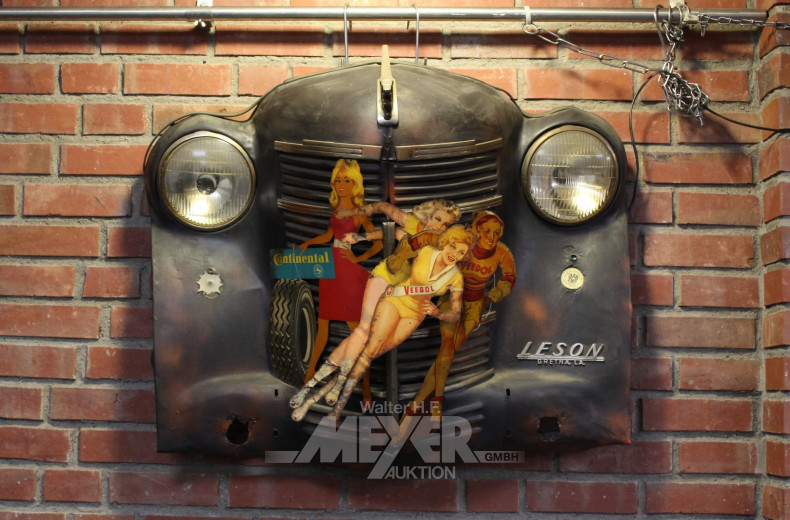 Motorhaube "Moskwitsch 400", elektrifiziert