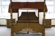 massives Himmelbett mit 2 Nachtschränken, 3-zügig