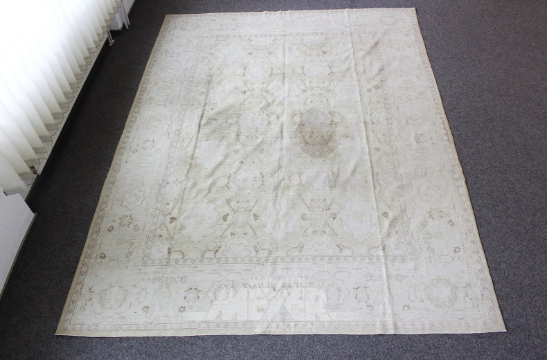 Webteppich, beigegrundig, floral