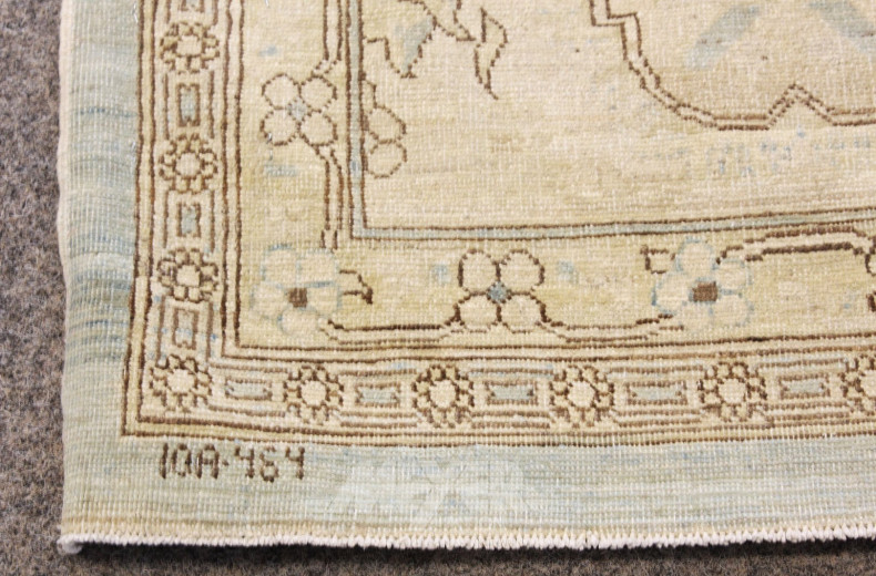 Webteppich, beigegrundig, floral
