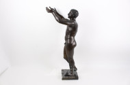 gr. Bronzefigur "Der betende Knabe"