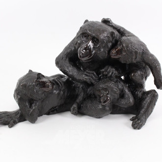 Bronzefigur "Spielende Affenfamilie"