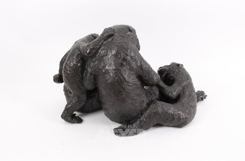Bronzefigur "Spielende Affenfamilie"