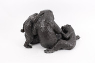 Bronzefigur "Spielende Affenfamilie"