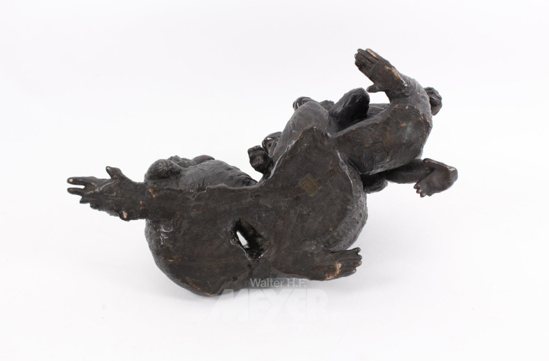 Bronzefigur "Spielende Affenfamilie"