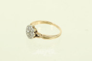 Damenring mit kl. Diamanten