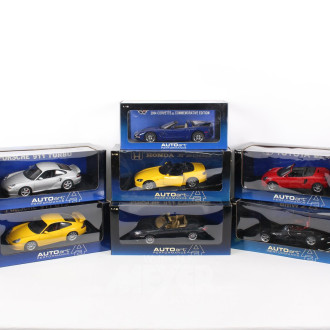 7 versch. Modellautos, 1.18