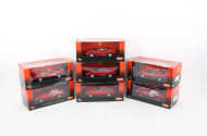 7 versch. Modellautos, 1:18