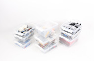 20 Kunststoffboxen mit div. LEGO Bauteilen