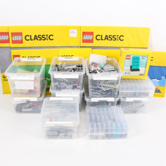 25 Kunststoffboxen mit div. LEGO Bauteilen u. div. lose Elemente