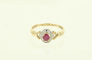 Damenring mit 1 Rubin u. Diamantrosen