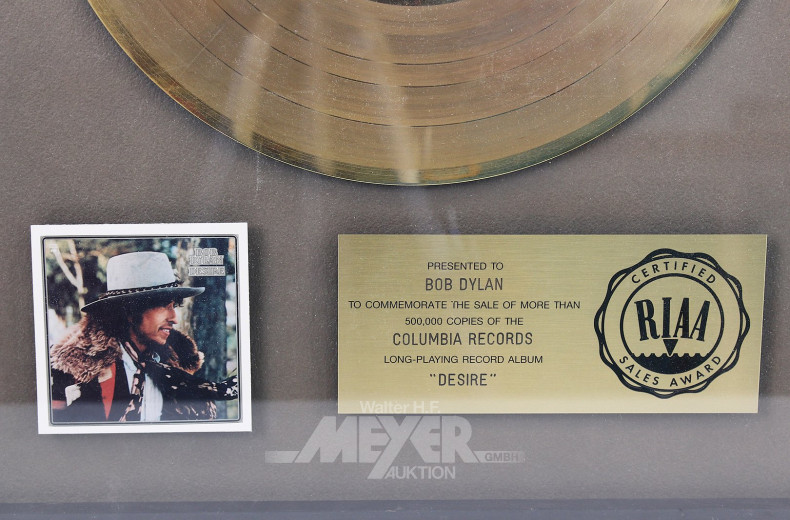 Auszeichnung RIAA 'Gold' Sales Award für das Album 'Desire' von Bob Dylan