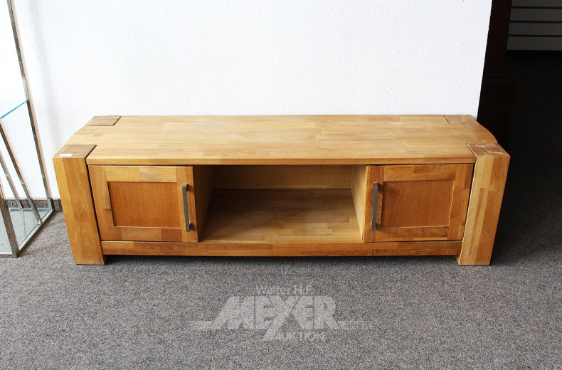 TV Board
