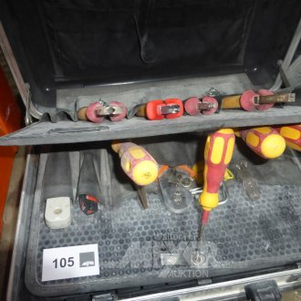 Hartschalenkoffer mit Inhalt: Hand- und Montagewerkzeug