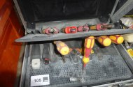 Hartschalenkoffer mit Inhalt: Hand- und Montagewerkzeug