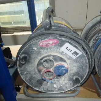2 div. Kabeltrommeln, 230 Volt