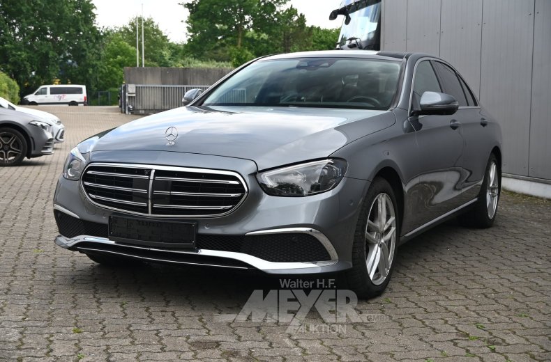 Mercedes-Benz E400d Limousine, silbergrau
