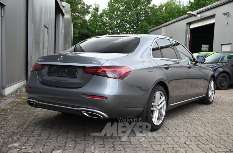 Mercedes-Benz E400d Limousine, silbergrau