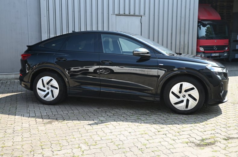 Audi Q4 50 e-tron Sportback quattro