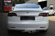 Tesla Model 3, Long Range Dual Motor, weiß