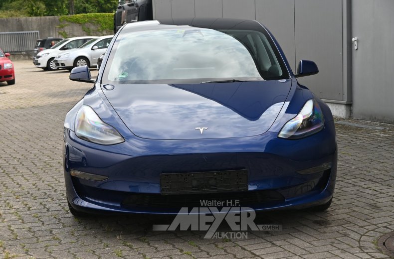 Tesla Model 3, Long Range Dual Motor, blau