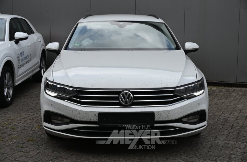 Volkswagen Passat Variant 2.0 TDI SCR DSG Business, pure white