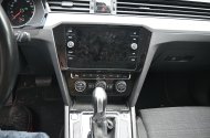 Volkswagen Passat Variant 2.0 TDI SCR DSG Business, pure white