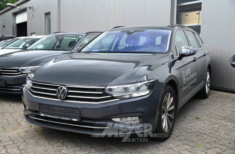 Volkswagen Passat Variant 2.0 TDI SCR DSG Business, urano grau