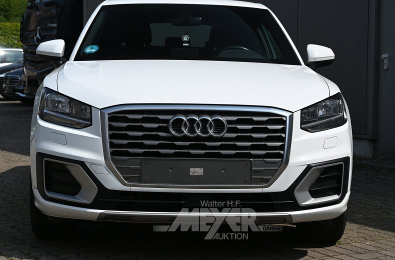Audi Q2 1.6 TDI S tronic sport, ibis weiß