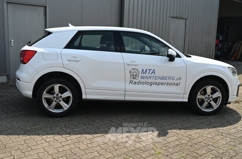 Audi Q2 1.6 TDI S tronic sport, ibis weiß