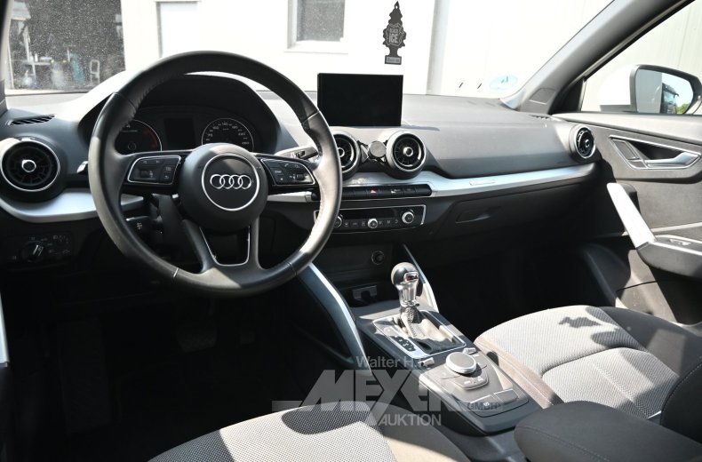 Audi Q2 1.6 TDI S tronic sport, ibis weiß