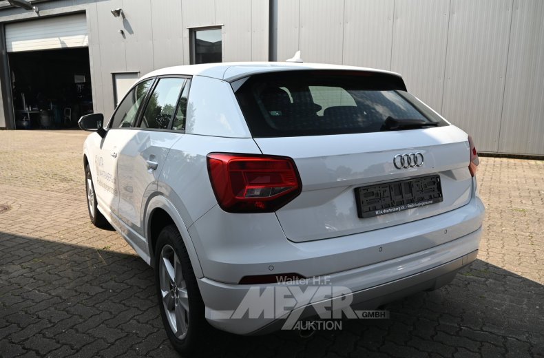Audi Q2 1.6 TDI S tronic sport, ibis weiß