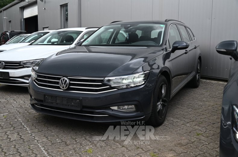 Volkswagen Passat Variant 2.0 TDI SCR DSG Business, urano grau