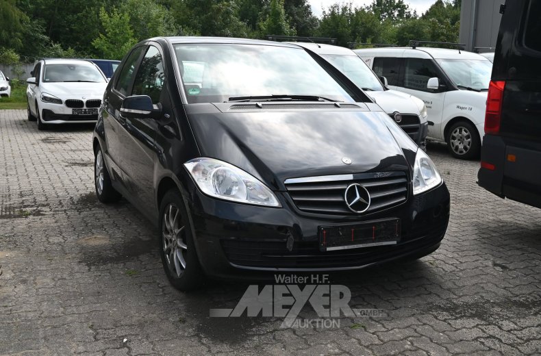 Mercedes-Benz A160, schwarz