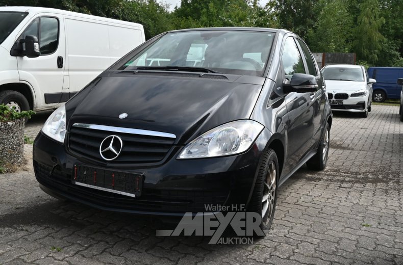 Mercedes-Benz A160, schwarz