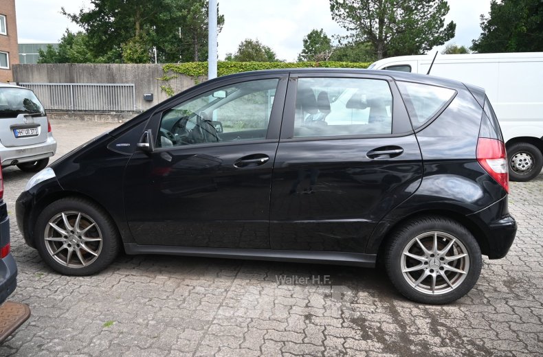 Mercedes-Benz A160, schwarz