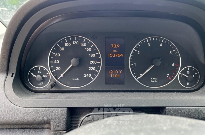 Mercedes-Benz A160, schwarz